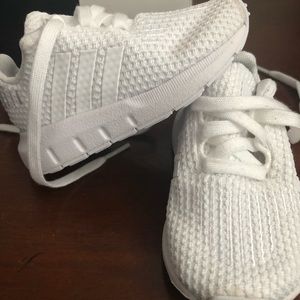 Addidas white shoes - 5K
